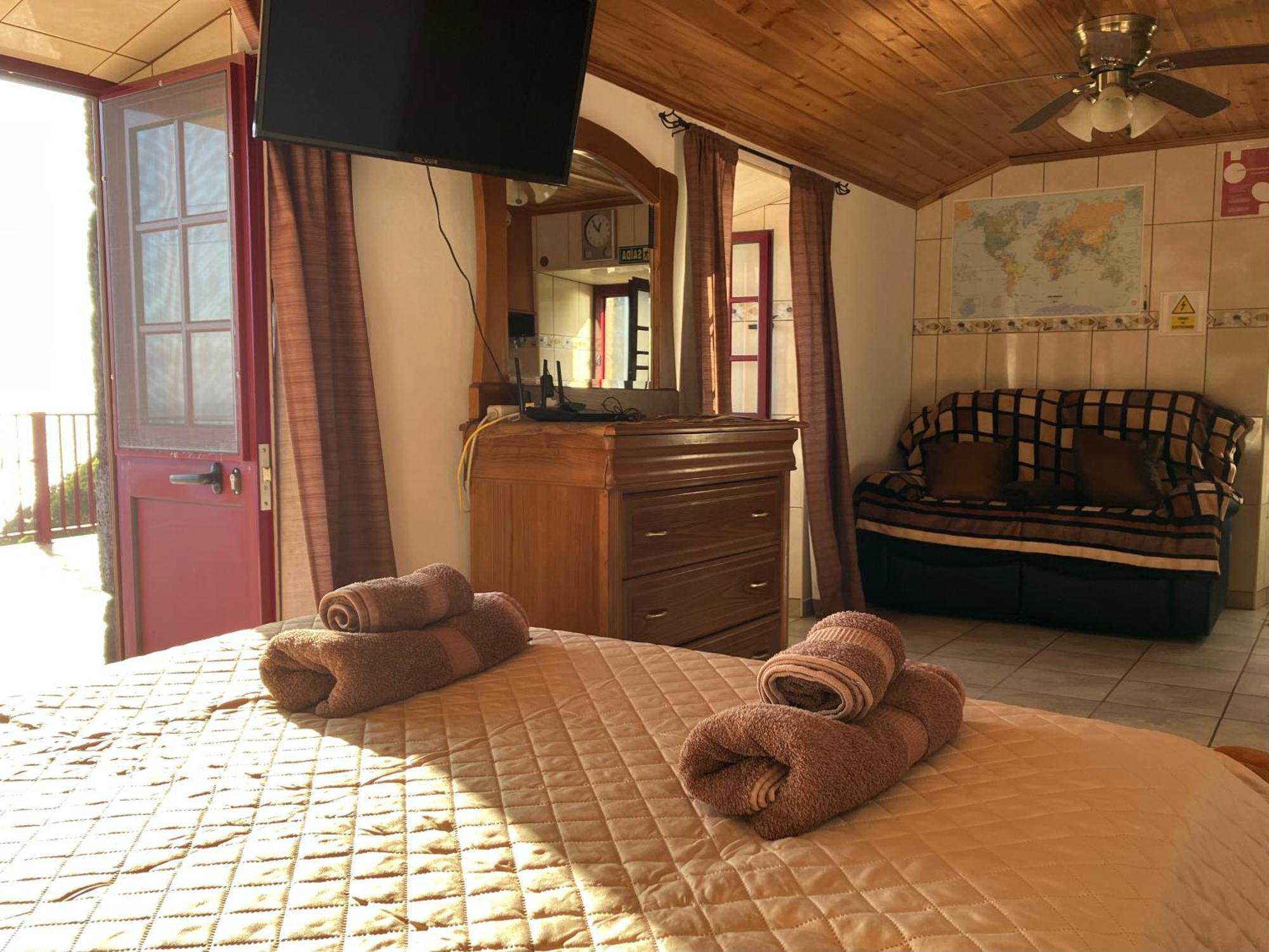 Vistalinda Cabins Calheta  Bagian luar foto