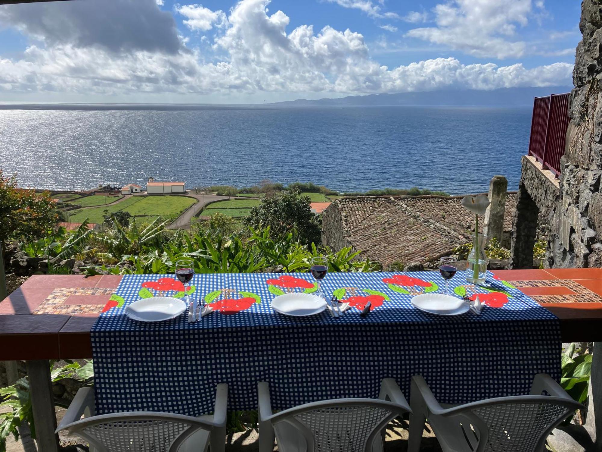 Vistalinda Cabins Calheta  Bagian luar foto