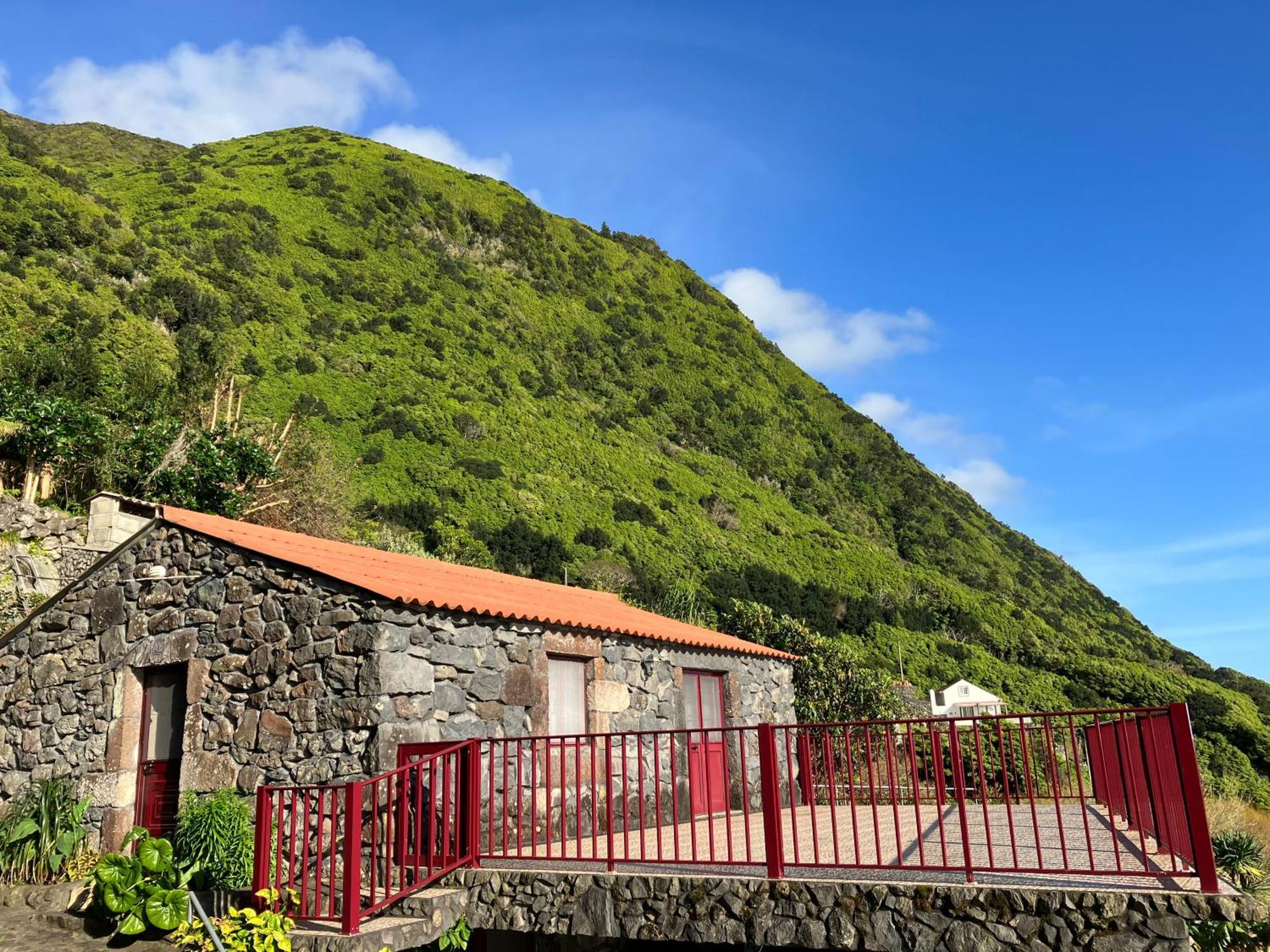 Vistalinda Cabins Calheta  Bagian luar foto